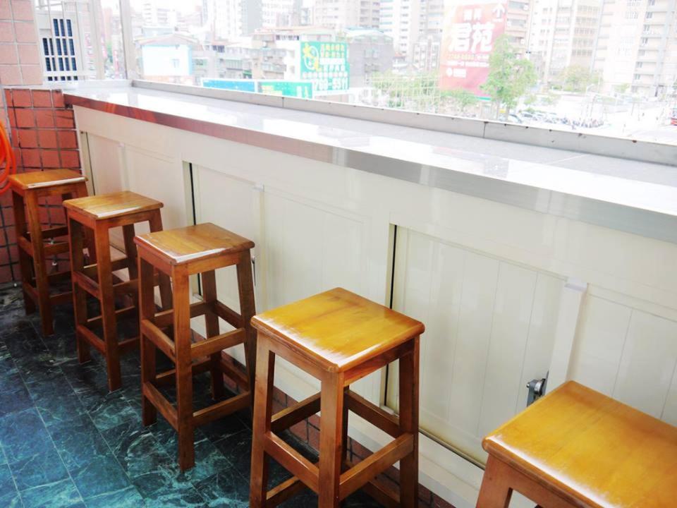 D.Giraffe Your Space Taipei Exterior photo